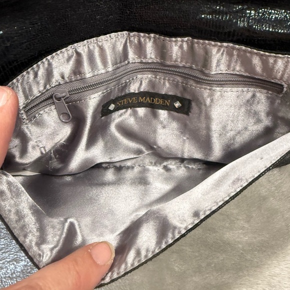 Steve Madden Black Ruffle Wristlet Clutch - Picture 5 of 9